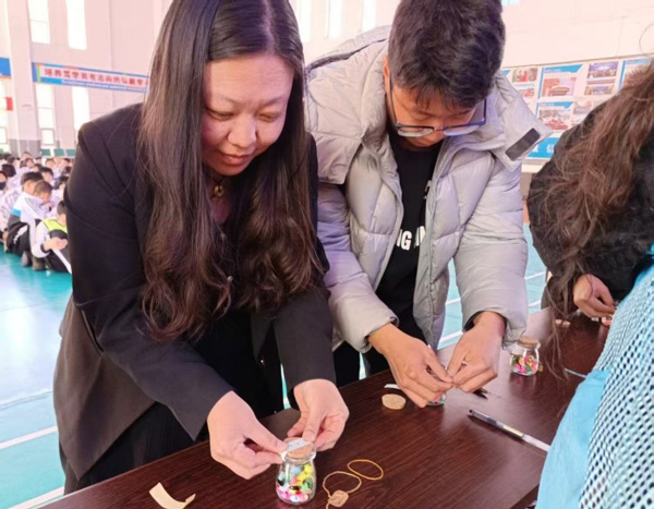 “心愿启航”速优公益实践团队助力盘锦弘毅中学新生适应初中生活